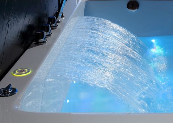 Spa Bathtub with Waterfall Feature for Single Soaking