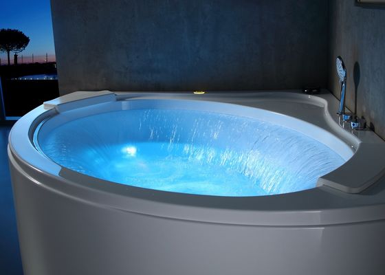 Circle Waterfall Massage Bathtub With U Type Overflow System
