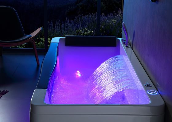 Outdoor 3-Person Spa Bubble Bathtub With Front Led Glass And Deep Soak Feature